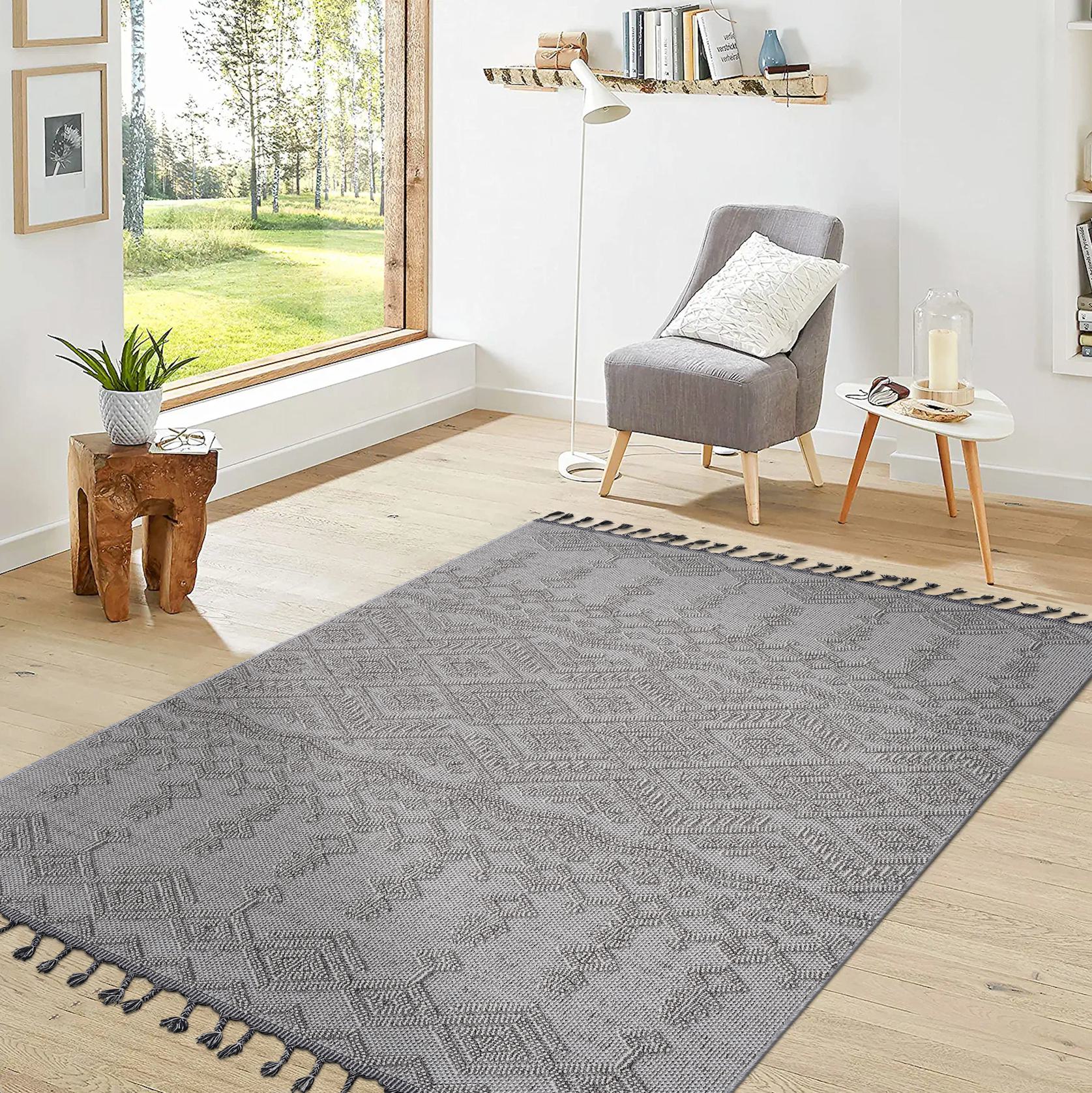 5x7 Indoor Outdoor Stain Resistant Area Rug with Medium Pile, Easy Maintenance, Kid and Pet-Friendly Carpet, 90" L x 63" W x 0.3" H, White