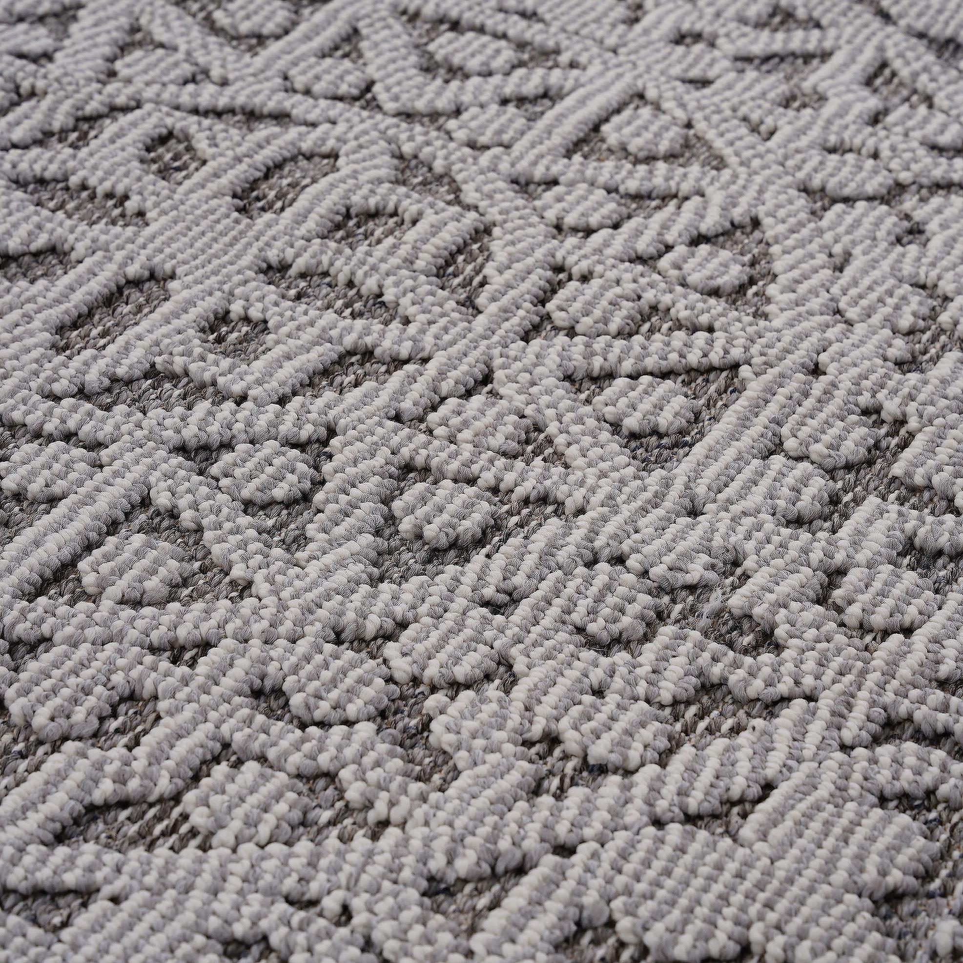 4x6 Stain Resistant Medallion Area Rug with Medium Pile, Easy Maintenance, Kid and Pet-Friendly Carpet, 74" L x 48" W x 0.3" H, Gray+White