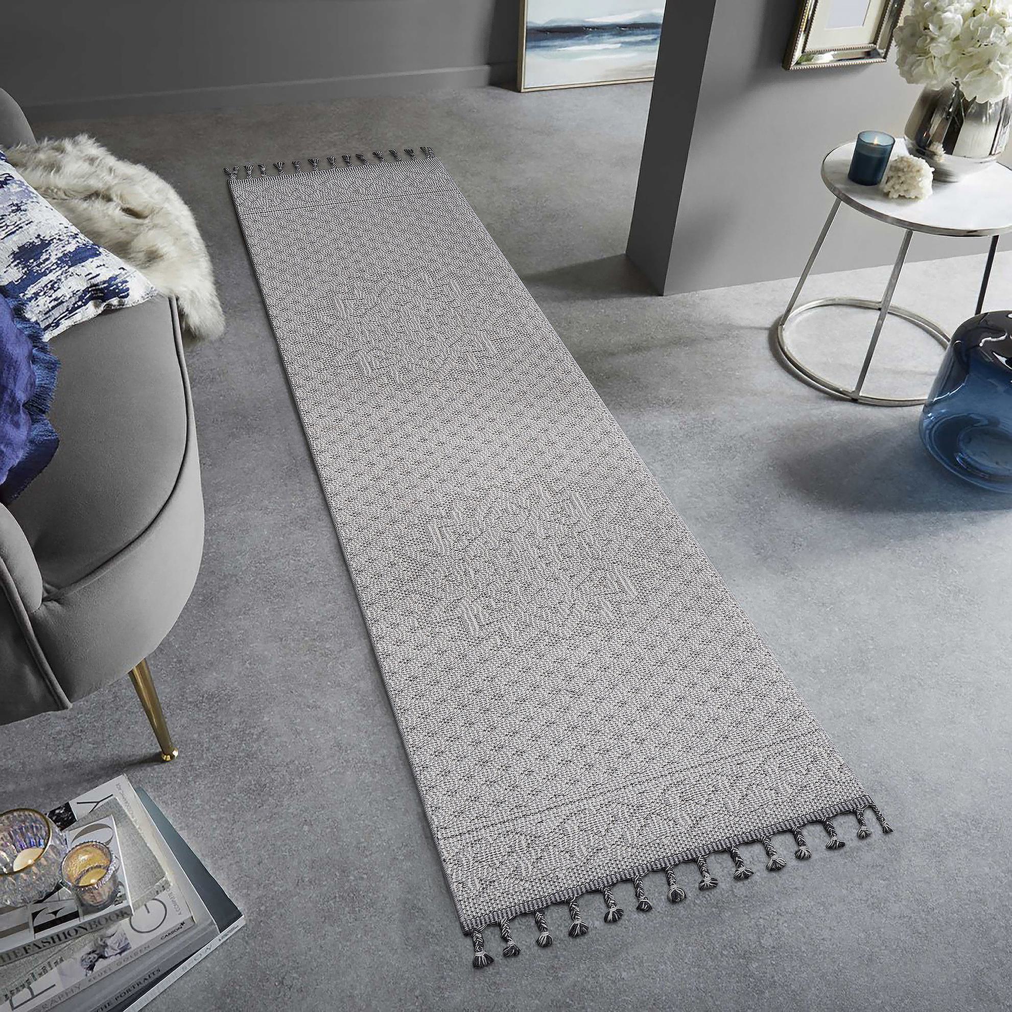2x8 Stain Resistant Medallion Area Rug with Medium Pile, Easy Maintenance, Kid and Pet-Friendly Carpet, 96" L x 26" W x 0.3" H, White