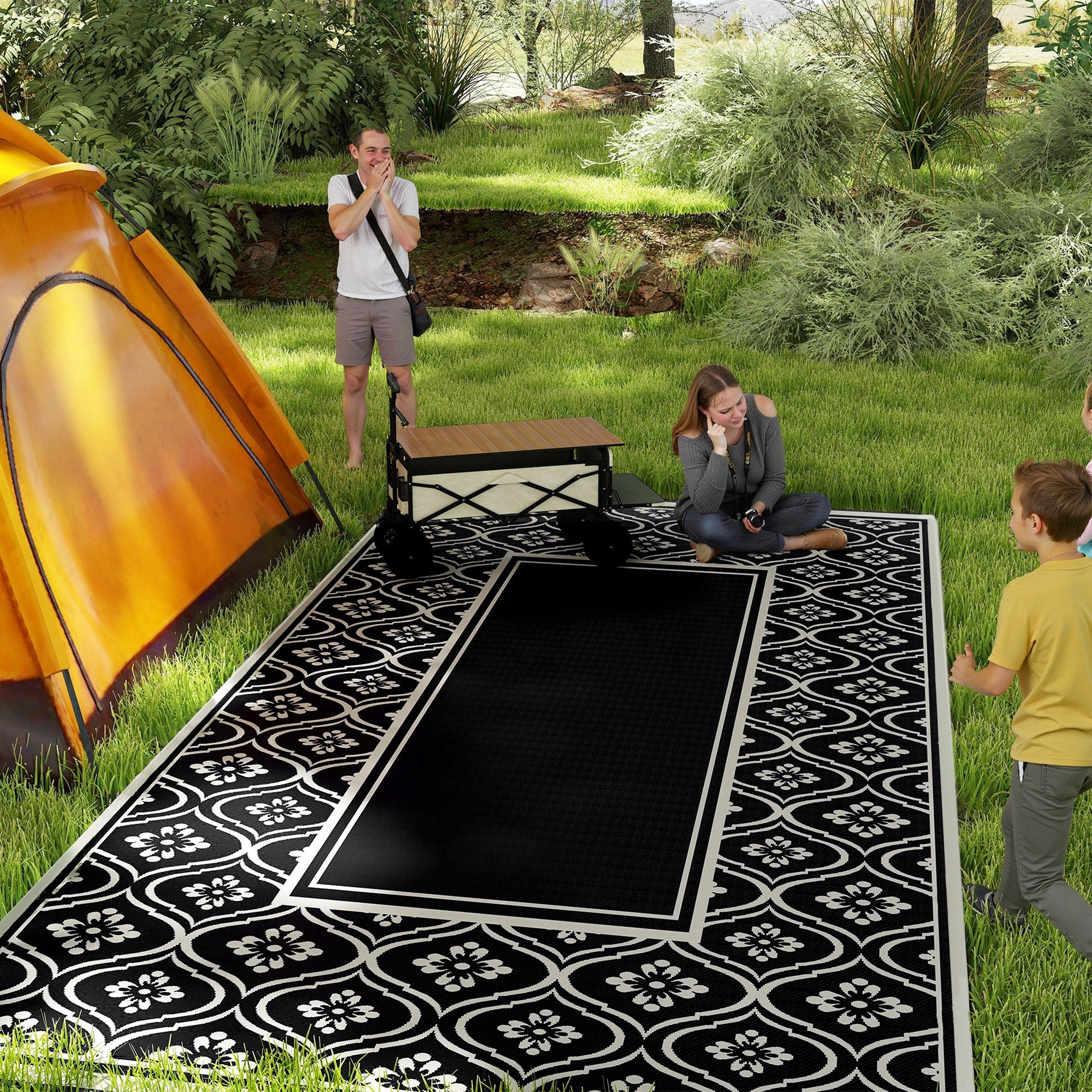 Reversible Outdoor Rug, Waterproof Plastic Straw with Carry Bag, 9' x 18', Black & White Gourd Border