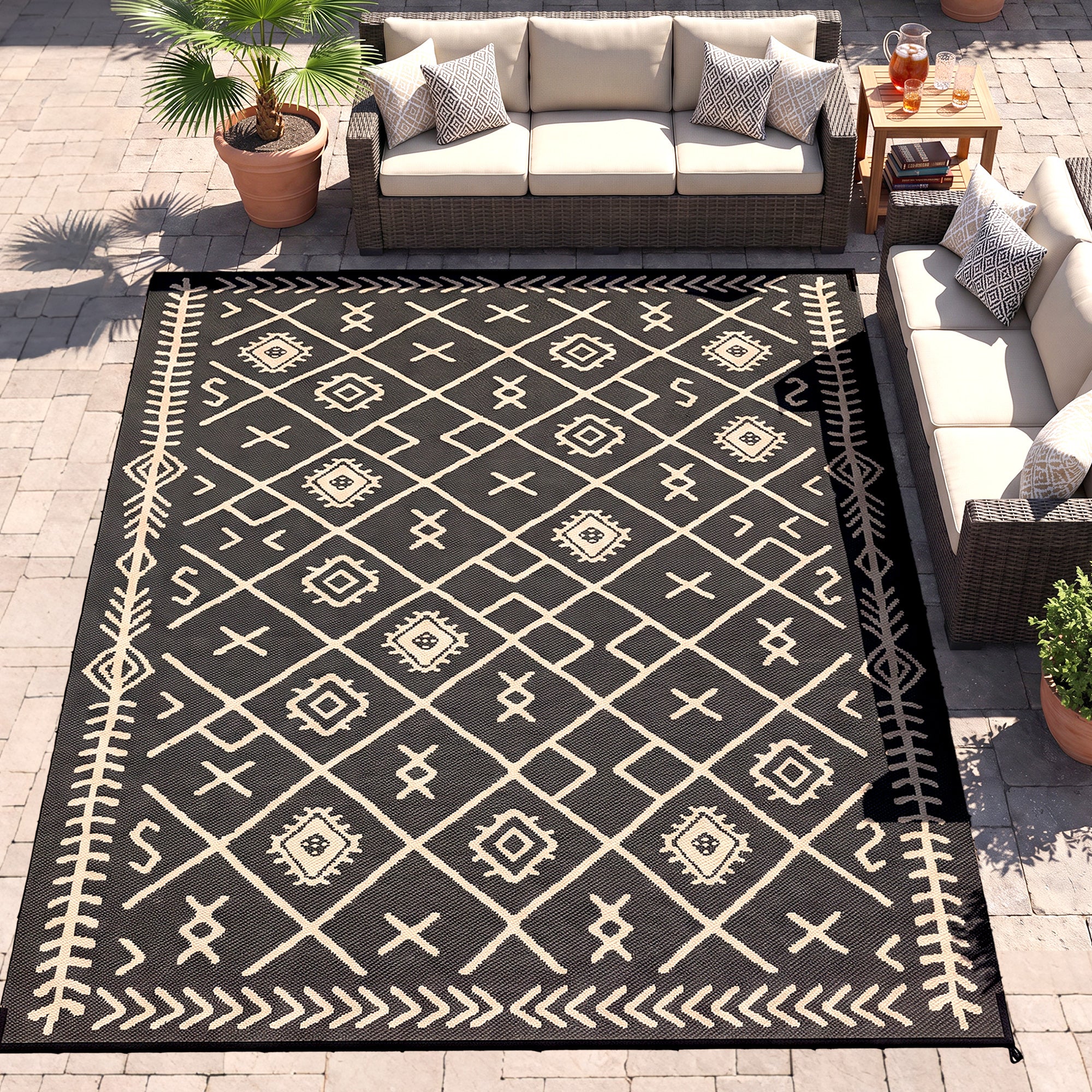 Reversible Outdoor Rug, Waterproof Plastic Straw with Carry Bag, 9' x 12', Black & Beige Rhombus