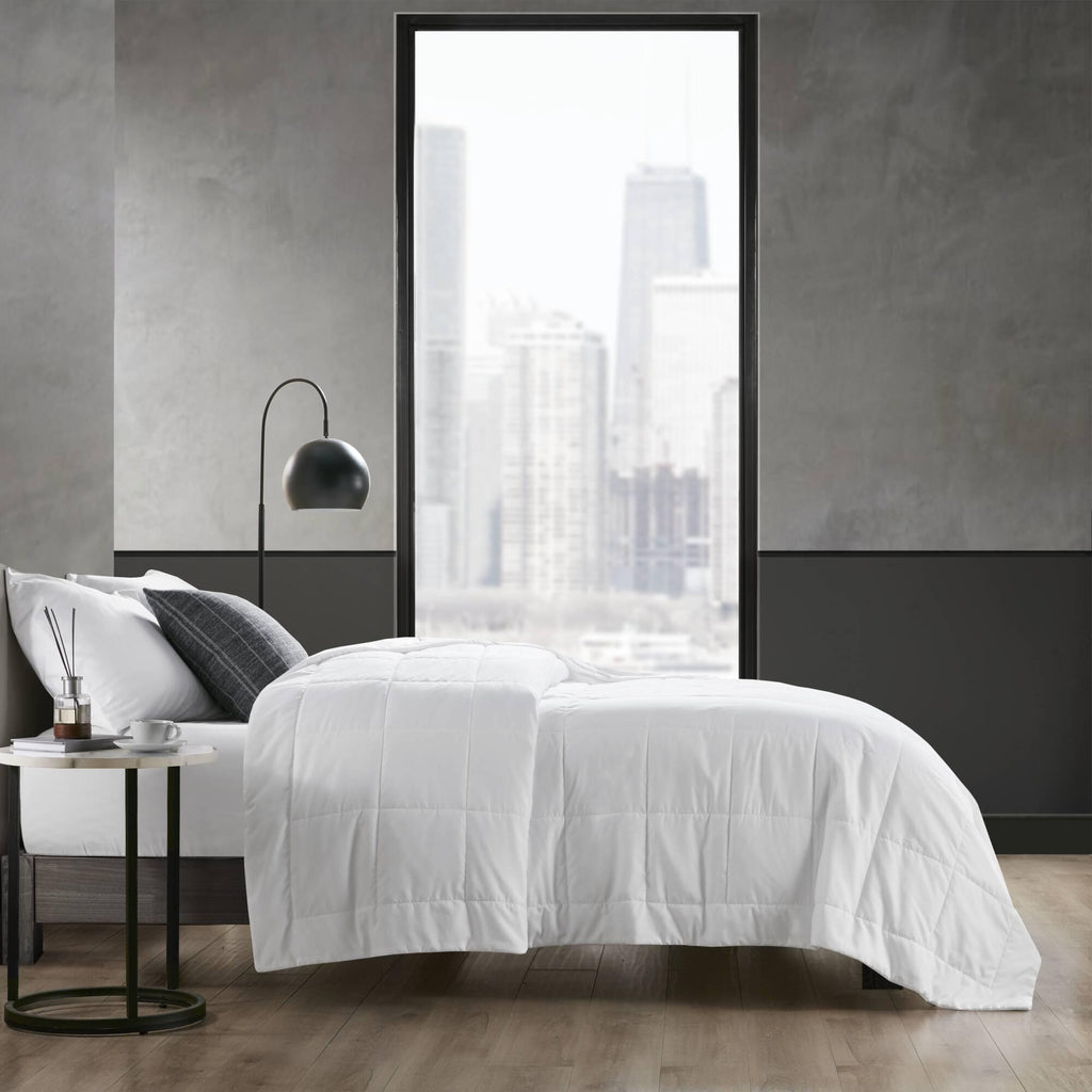 Twin Size Lightweight Down Alternative Blanket with Cool Touch, OEKO-TEX Certified, Machine Washable, 90" L x 68" W x 0.25" H, White