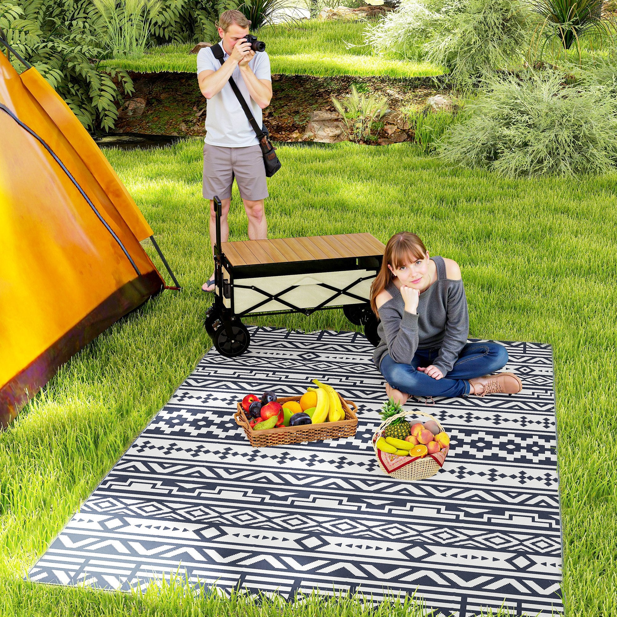 Reversible Outdoor Rug, Waterproof Plastic Straw with Carry Bag, 6' x 9', Blue & White Geometric