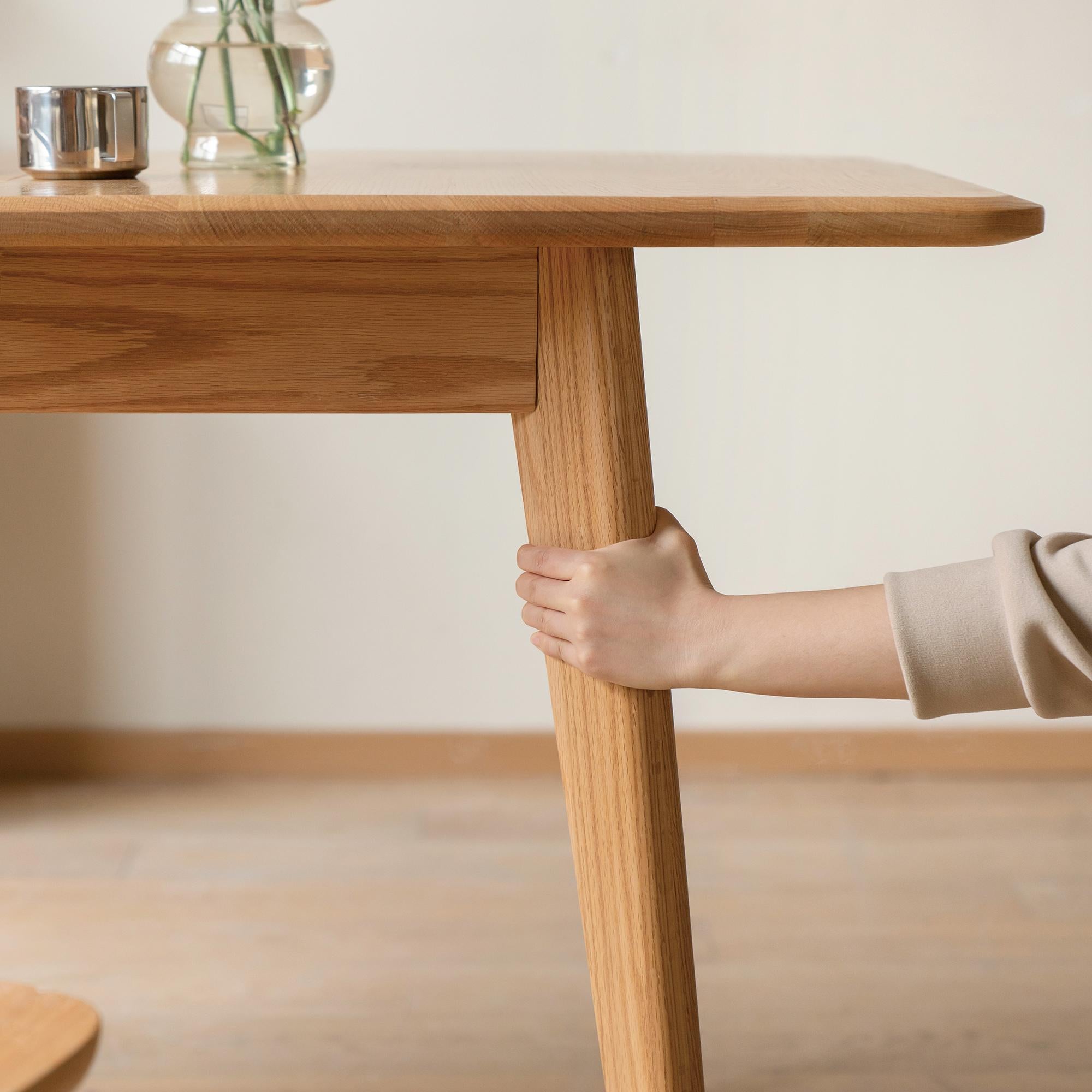 Extendable Dining Table with Diagonal Legs & Rounded Corners, Versatile Kitchen Table for 6-8 People, 59″ L x 31.5″ W x 29.5″ H, Light Oak
